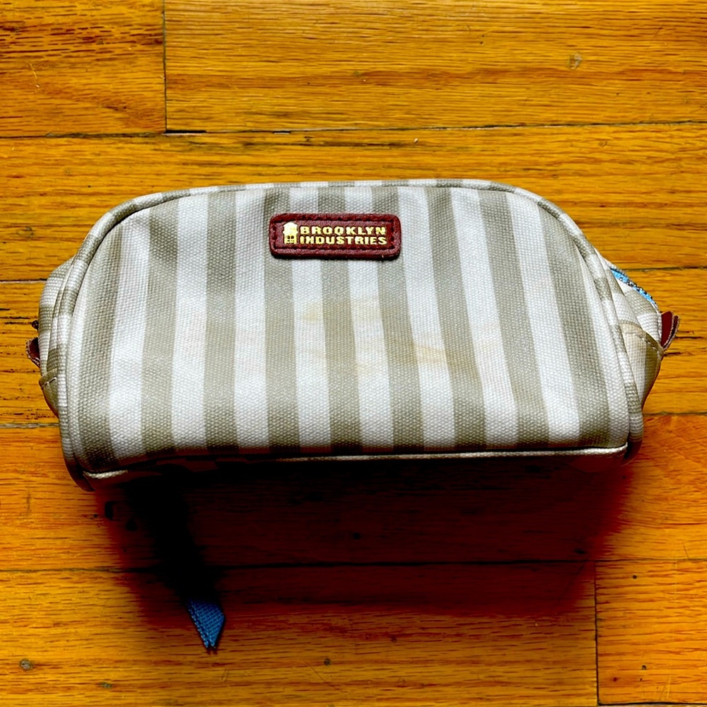 Brooklyn Industries Makeup Pouch